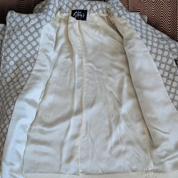 Elegant, Vintage Wool, Light Gray And Beige Patterned Women's Coat and Dress Set - Picture 12 of 16